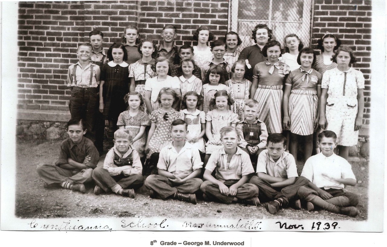 class of 8th grade students in 1939